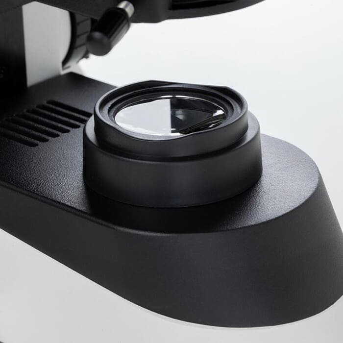 B55CF Microscópio Biológico com Contraste de Fase - condensador do tipo torret